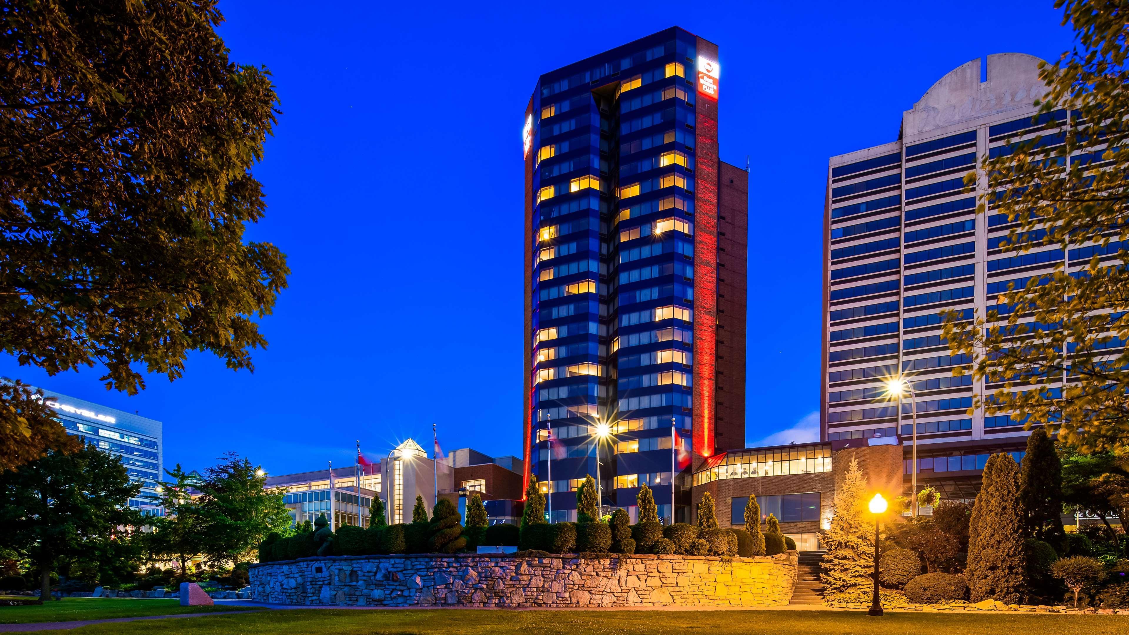 Best Western Plus Waterfront Hotel Windsor Luaran gambar