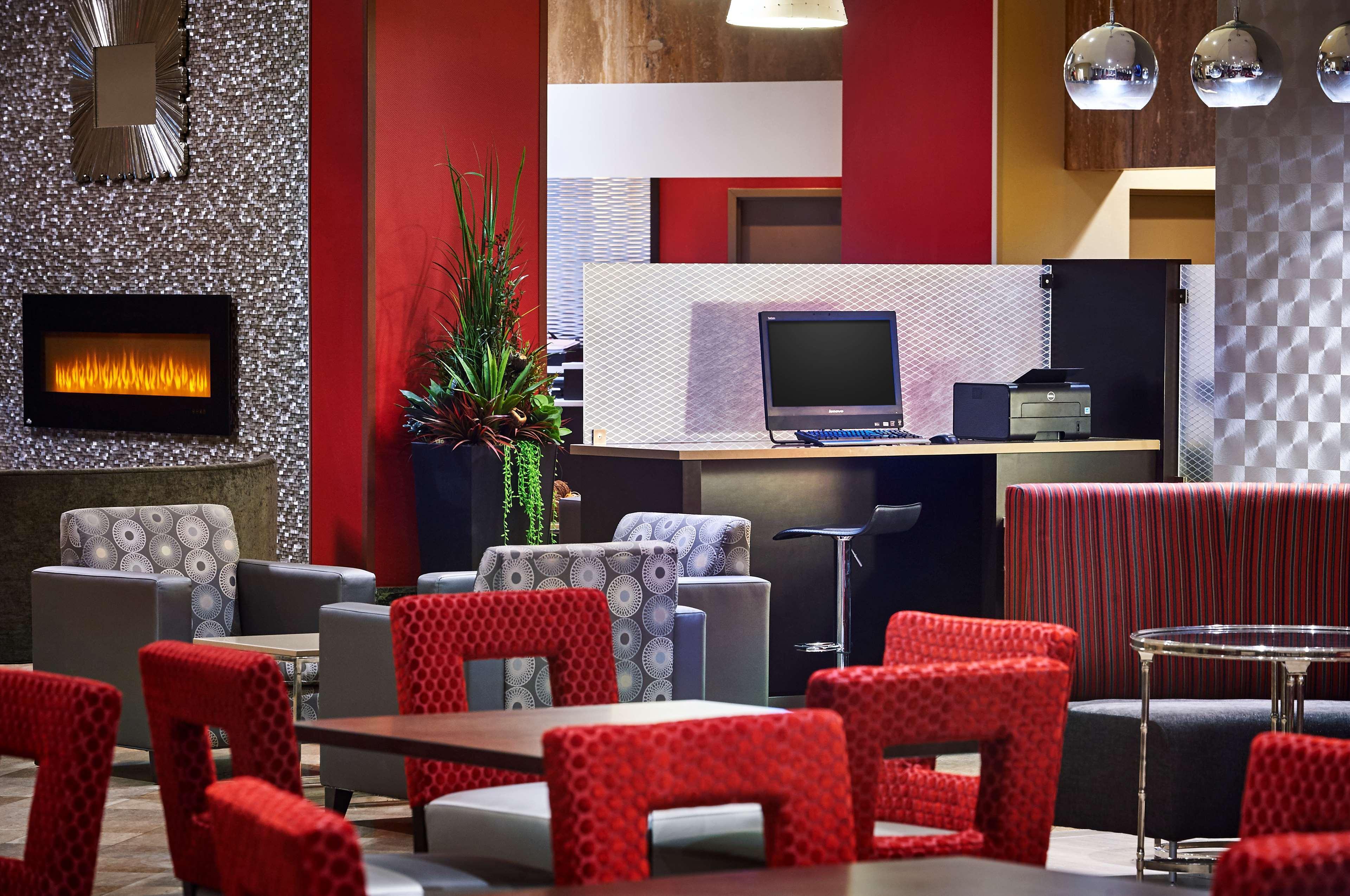Best Western Plus Waterfront Hotel Windsor Luaran gambar