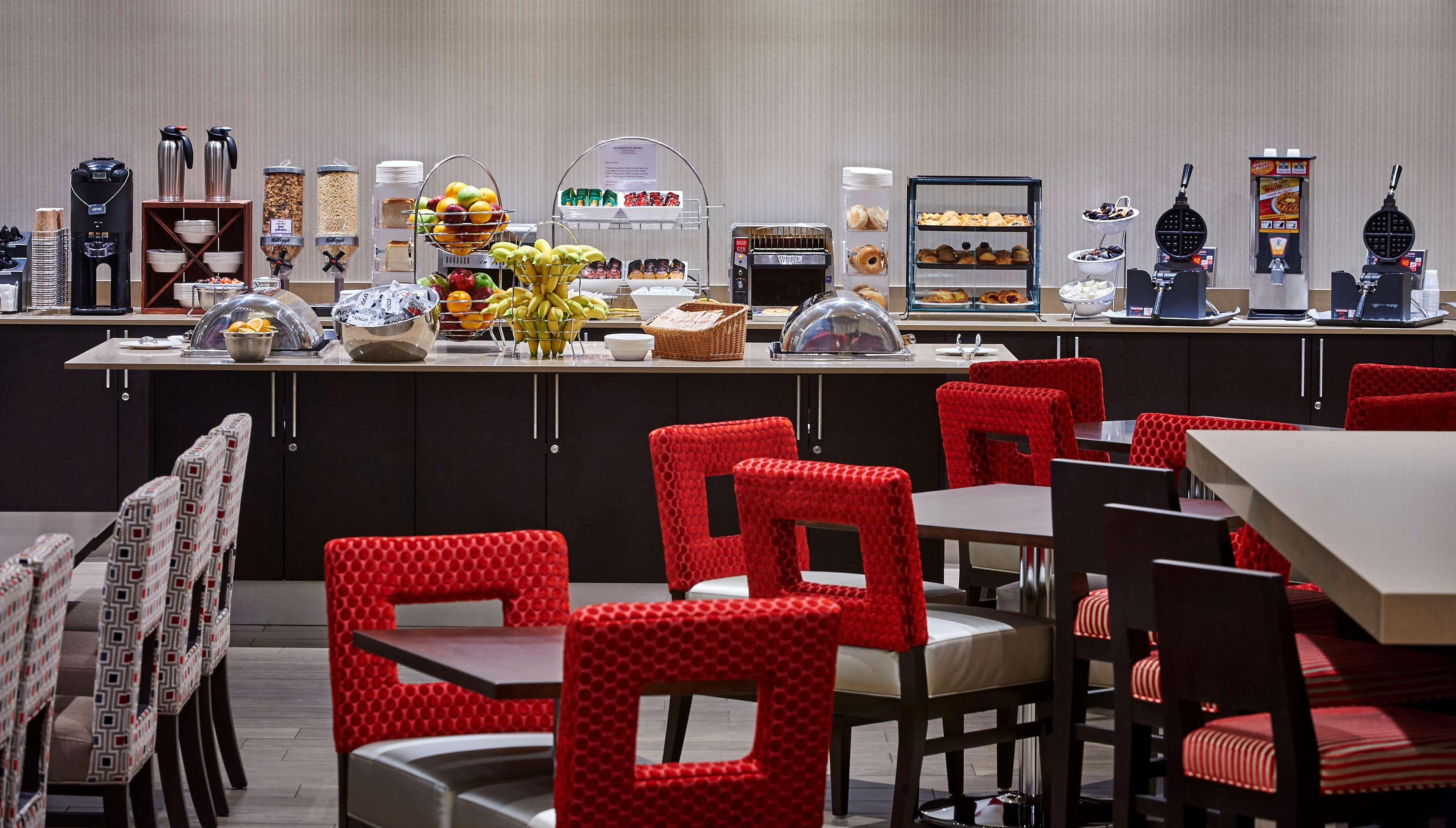 Best Western Plus Waterfront Hotel Windsor Luaran gambar