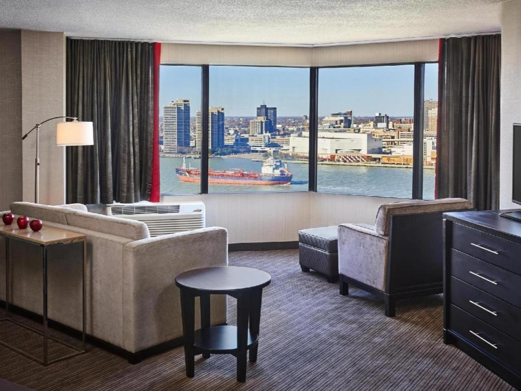 Best Western Plus Waterfront Hotel Windsor Luaran gambar