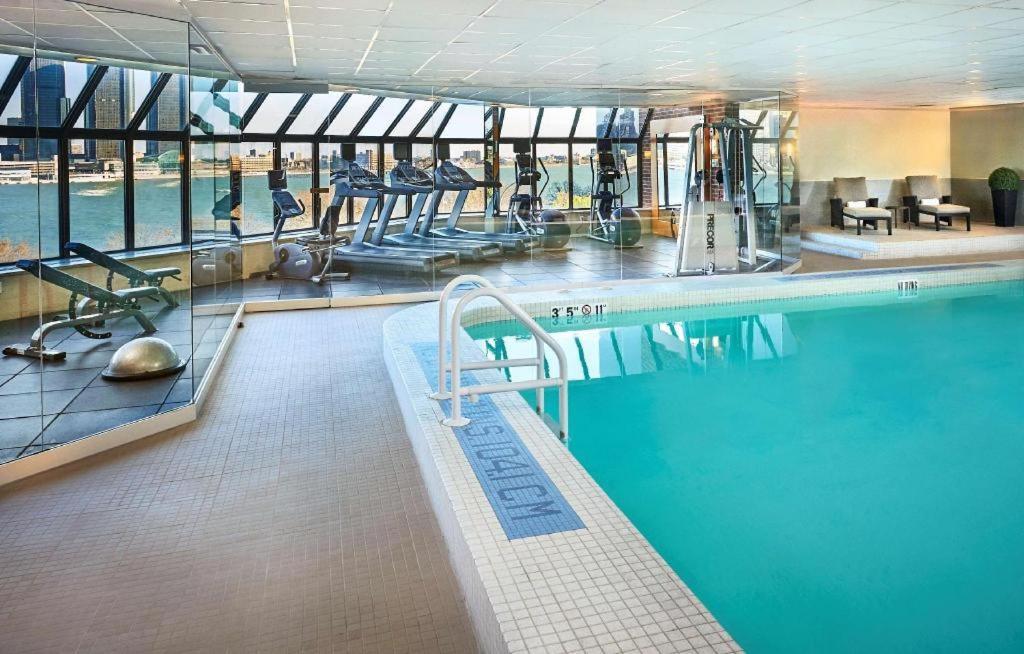 Best Western Plus Waterfront Hotel Windsor Luaran gambar